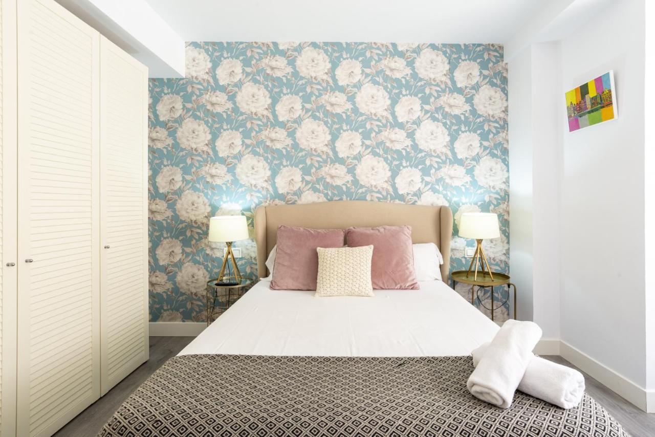 Soho Premium 4 Bedrooms Apartment Málaga Dış mekan fotoğraf