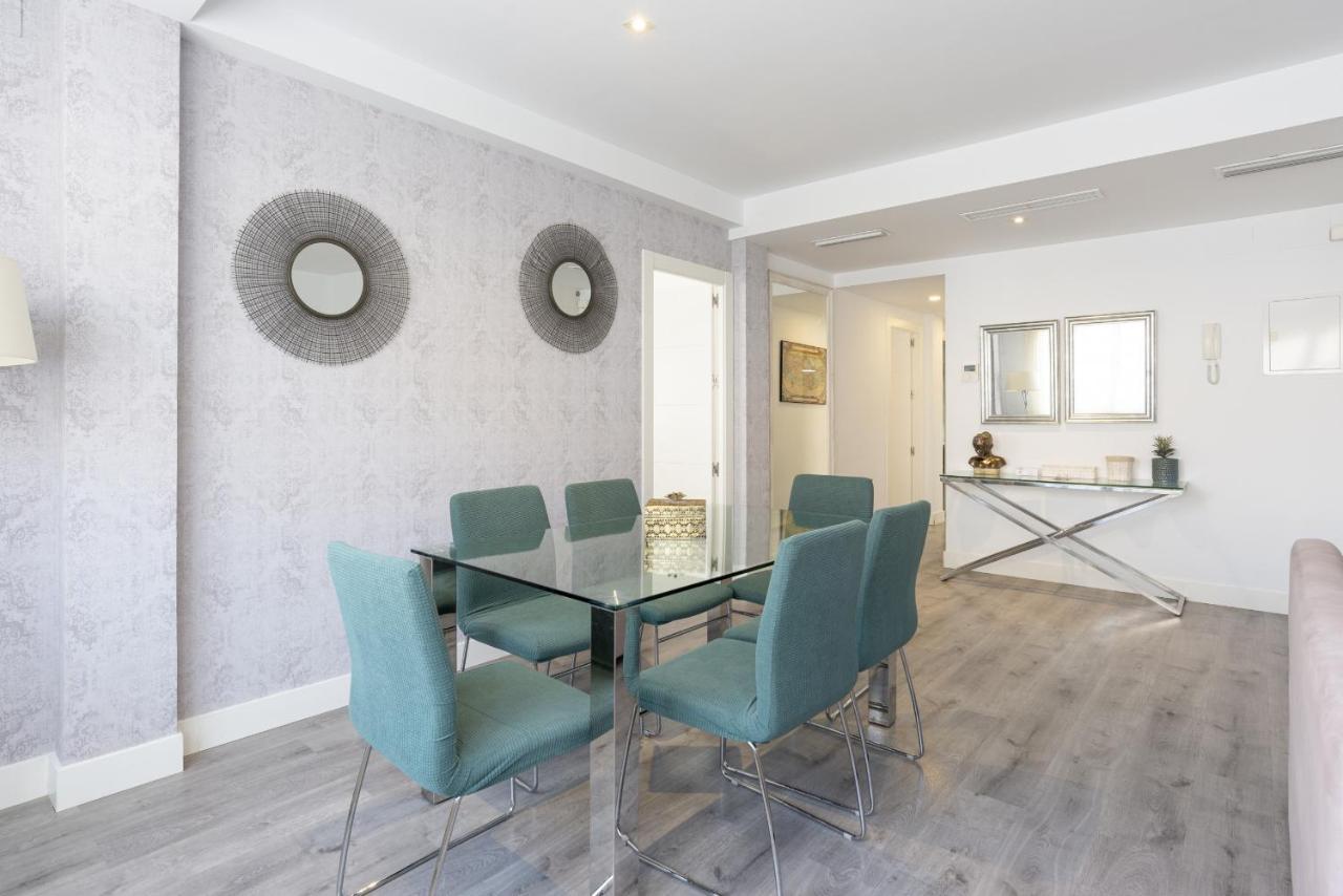 Soho Premium 4 Bedrooms Apartment Málaga Dış mekan fotoğraf
