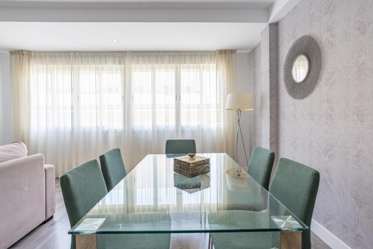 Soho Premium 4 Bedrooms Apartment Málaga Dış mekan fotoğraf