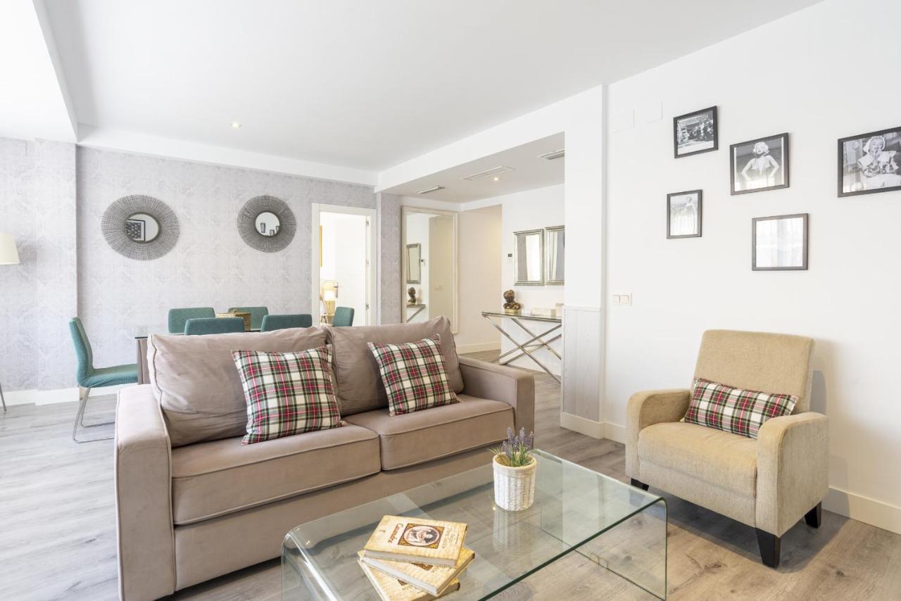 Soho Premium 4 Bedrooms Apartment Málaga Dış mekan fotoğraf